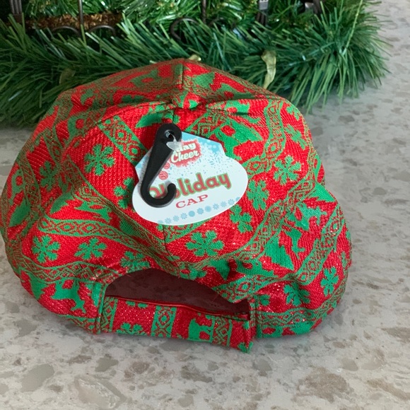 ๐ PUGS Holdings, LLC Holiday Baseball Cap Unisex NWT - Picture 2 of 8